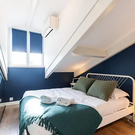 Deroulede - Superb W Ac Downtown Apartment